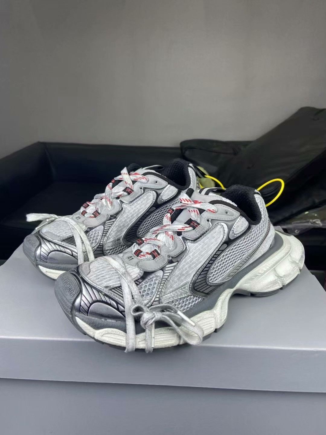 Balenciaga Balenciaga Silver Lowtop Sneakers XXXL Women Size US 8 / IT 38 - 1 Thumbnail