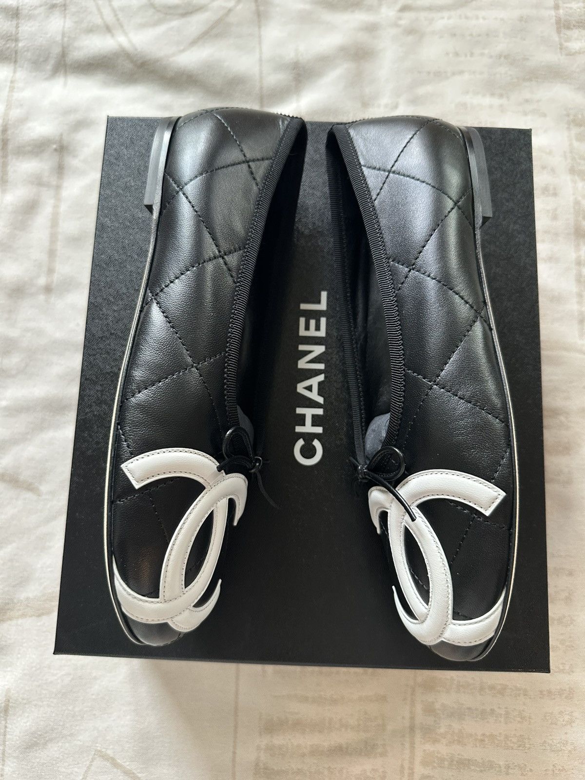 Chanel Chanel 2026M coco beach Cambon flats Black color size 39.5 Size US 9.5 / IT 39.5 - 5 Thumbnail