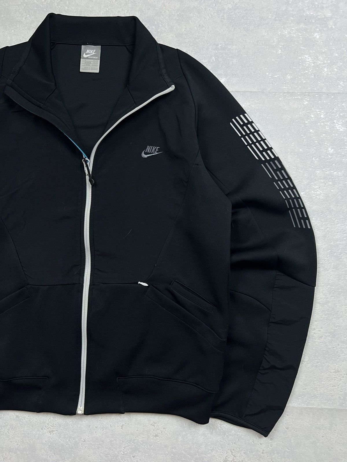 Nike 00s Nike Air Sleeve Logo Vintage Drill Windbreaker Jacket Size US S / EU 44-46 / 1 - 3 Thumbnail