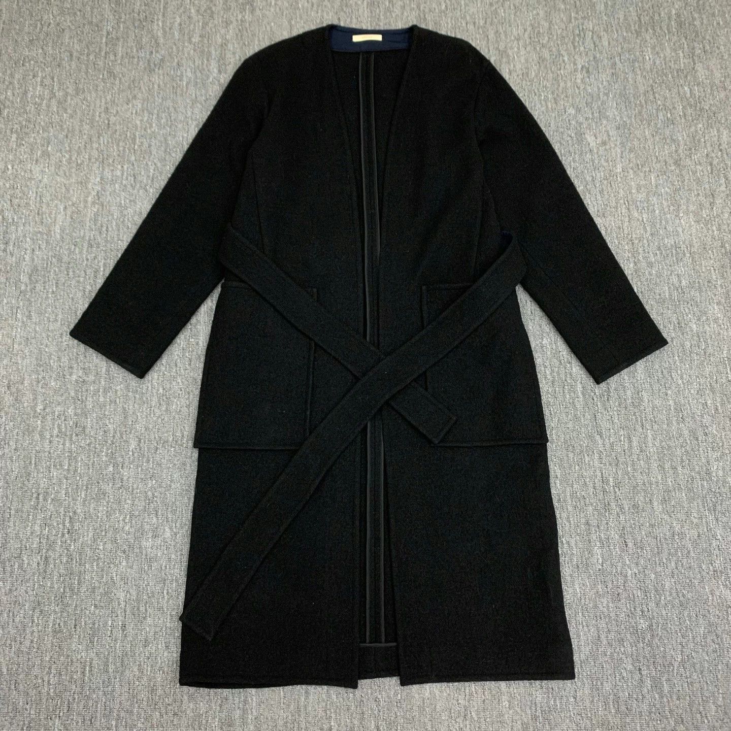 Celine Celine black wool long coat Size US S / EU 44-46 / 1 - 1 Thumbnail