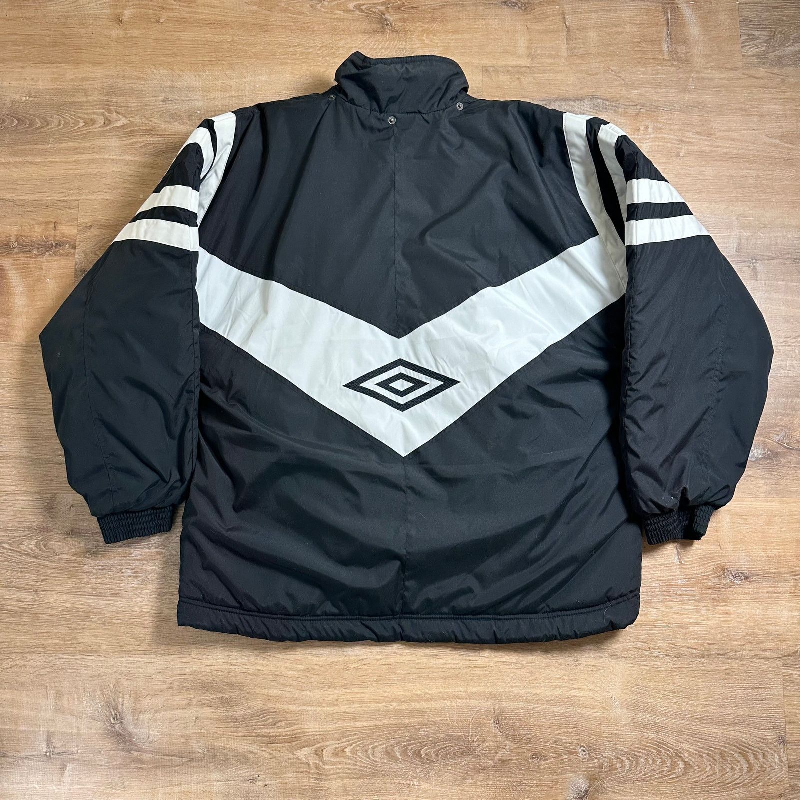 Umbro Mens Large Vintage 90s Umbro Puffer Jacket DETACHABLE HOOD Size US L / EU 52-54 / 3 - 3 Thumbnail