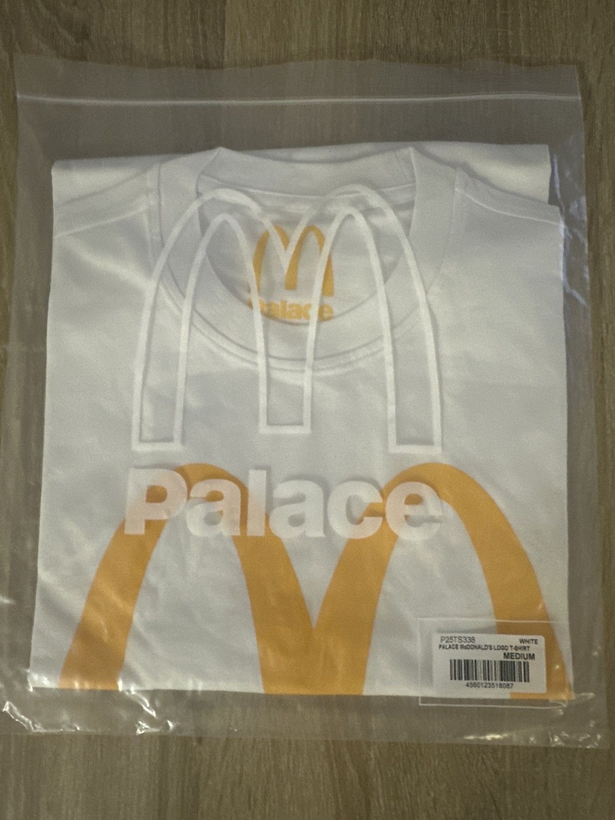 Palace McDonalds x Palace Size US M / EU 48-50 / 2 - 2 Thumbnail