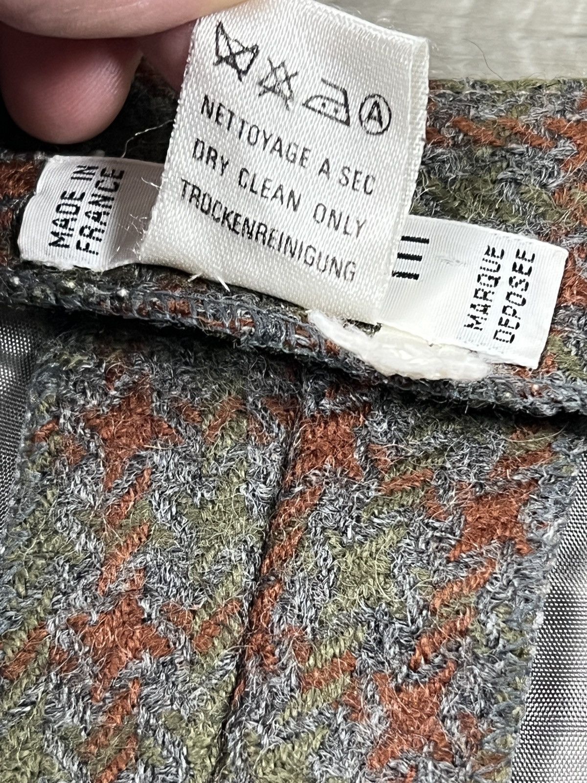 Celine Rare Celine vintage wool tweed shorts FR 10 (M) Women’s Size 28" / US 6 / IT 42 - 8 Thumbnail