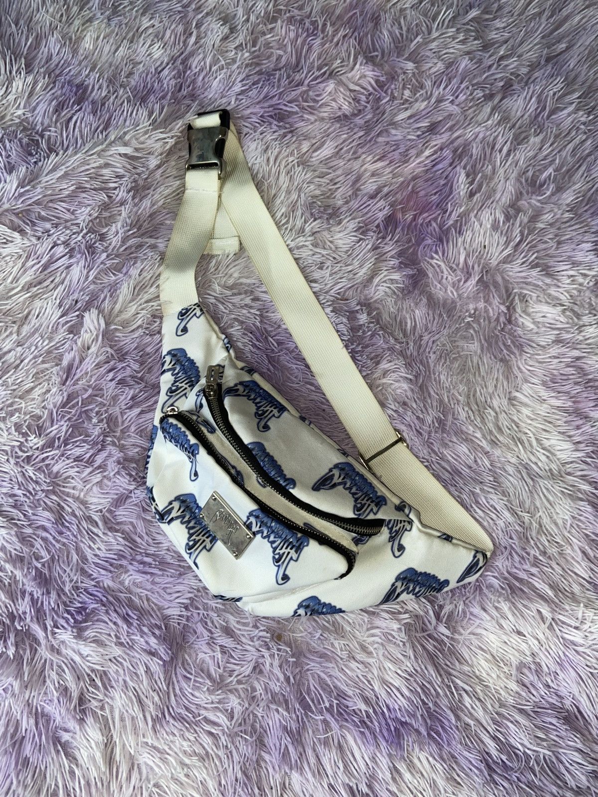 Revenge Revenge white Metallica sling bag Size ONE SIZE - 1 Thumbnail