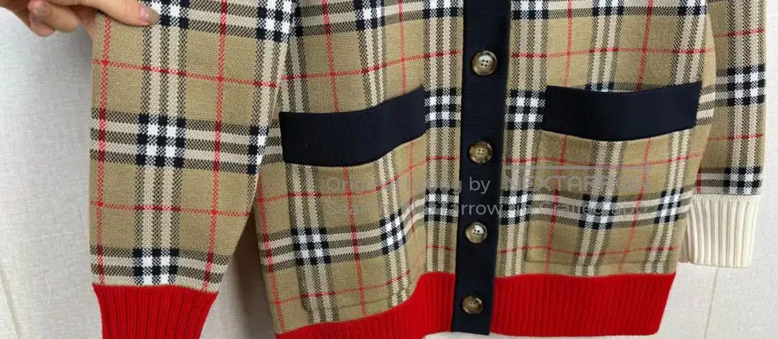 Burberry Burberry Khaki Wool Women's Cardigan. Size S / US 4 / IT 40 - 3 Thumbnail