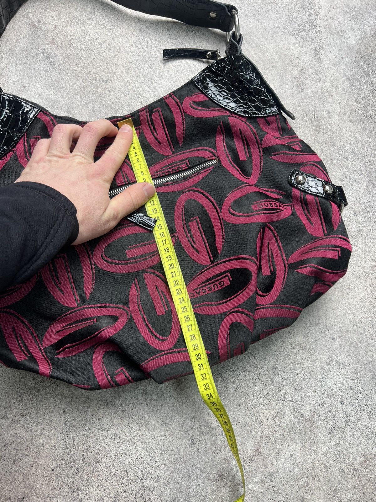 Guess × Vintage Gussaci vintage monogram bag Size ONE SIZE - 6 Thumbnail