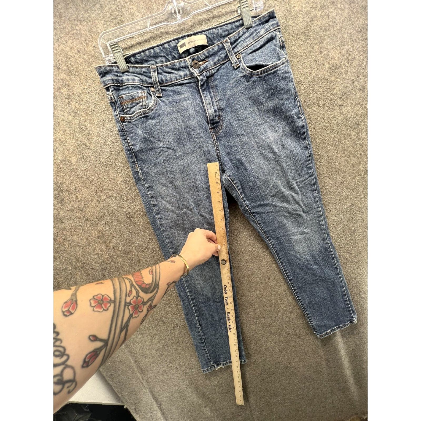 Levi's VINTAGE Levis Mid Rise Skinny Jeans Womens 12S 31x30 Blue Medium Wash Slim Fit Denim Size 34" / US 12 / IT 48 - 3 Thumbnail