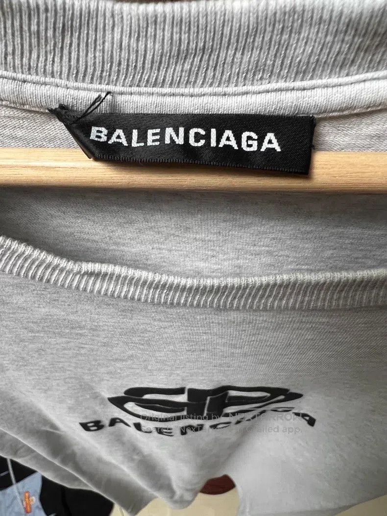 Balenciaga Balenciaga Lock Pattern Round Neck Short Sleeve T-Shirt Gr Size US S / EU 44-46 / 1 - 4 Thumbnail