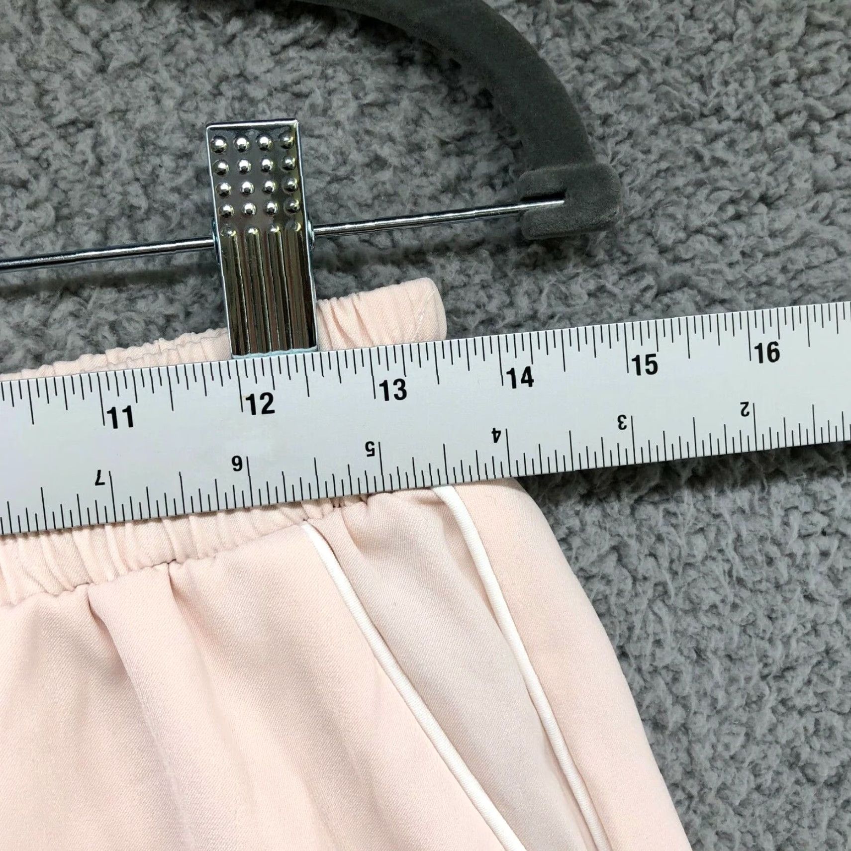Asos ASOS High Rise Chiffon Shorts Womens M Blush Pink Pull On Casual Elastic Waist Beach Running & Jogging Walking Shirt? Size 32" / US 10 / IT 46 - 5 Thumbnail