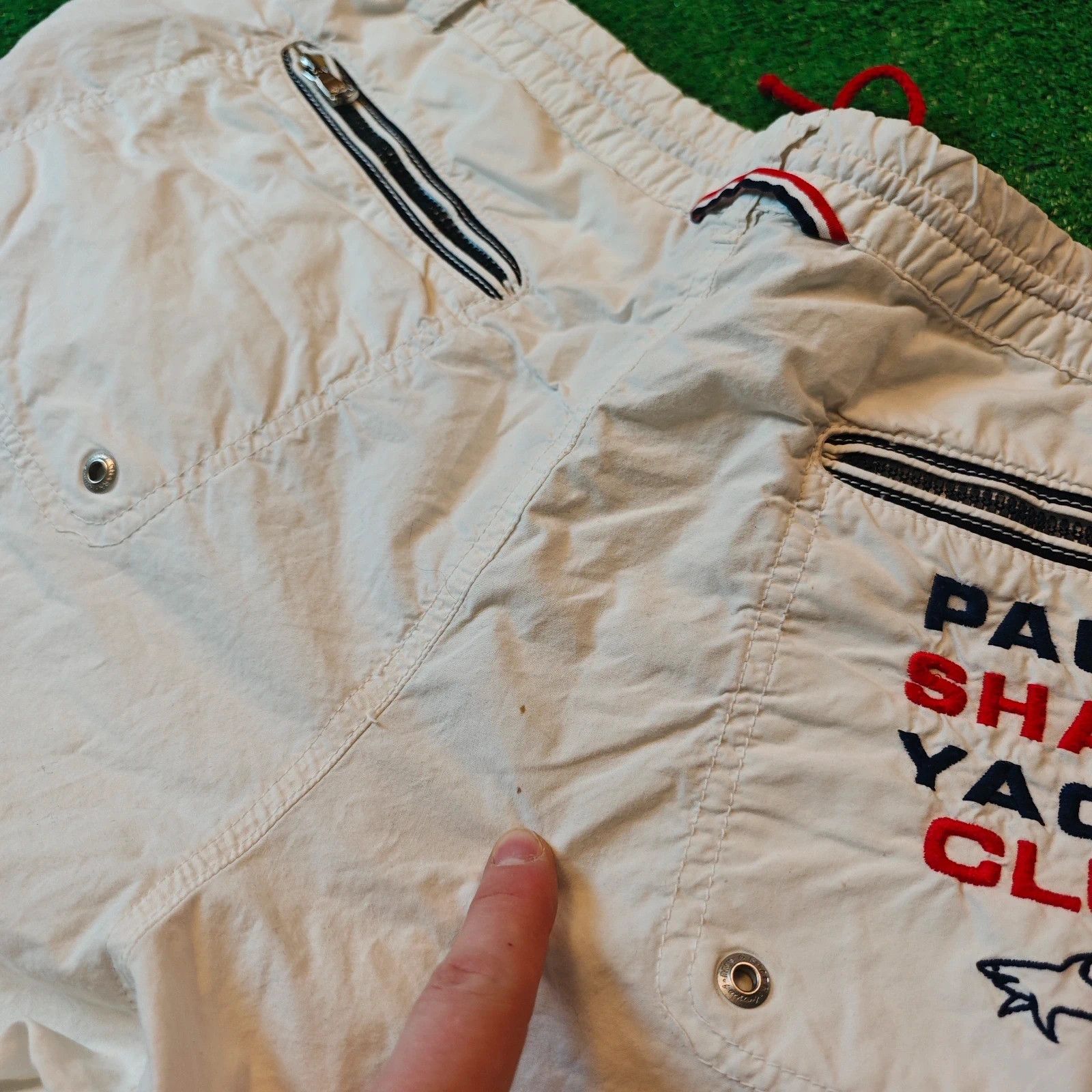 Paul & Shark Vintage Paul & Shark Shorts Mens 44 (W40) white embroidered Size US 44 / EU 60 - 9 Thumbnail