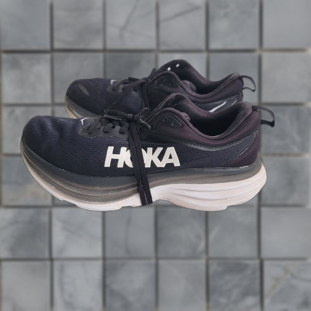 Vintage Hoka One One Bondi 8 Men Running Sneakers Black White US9.5/UK8 EU42 Size 9.5 Black White Mens Shoes Bondi 8 Size US 8 / EU 41 - 1 Thumbnail
