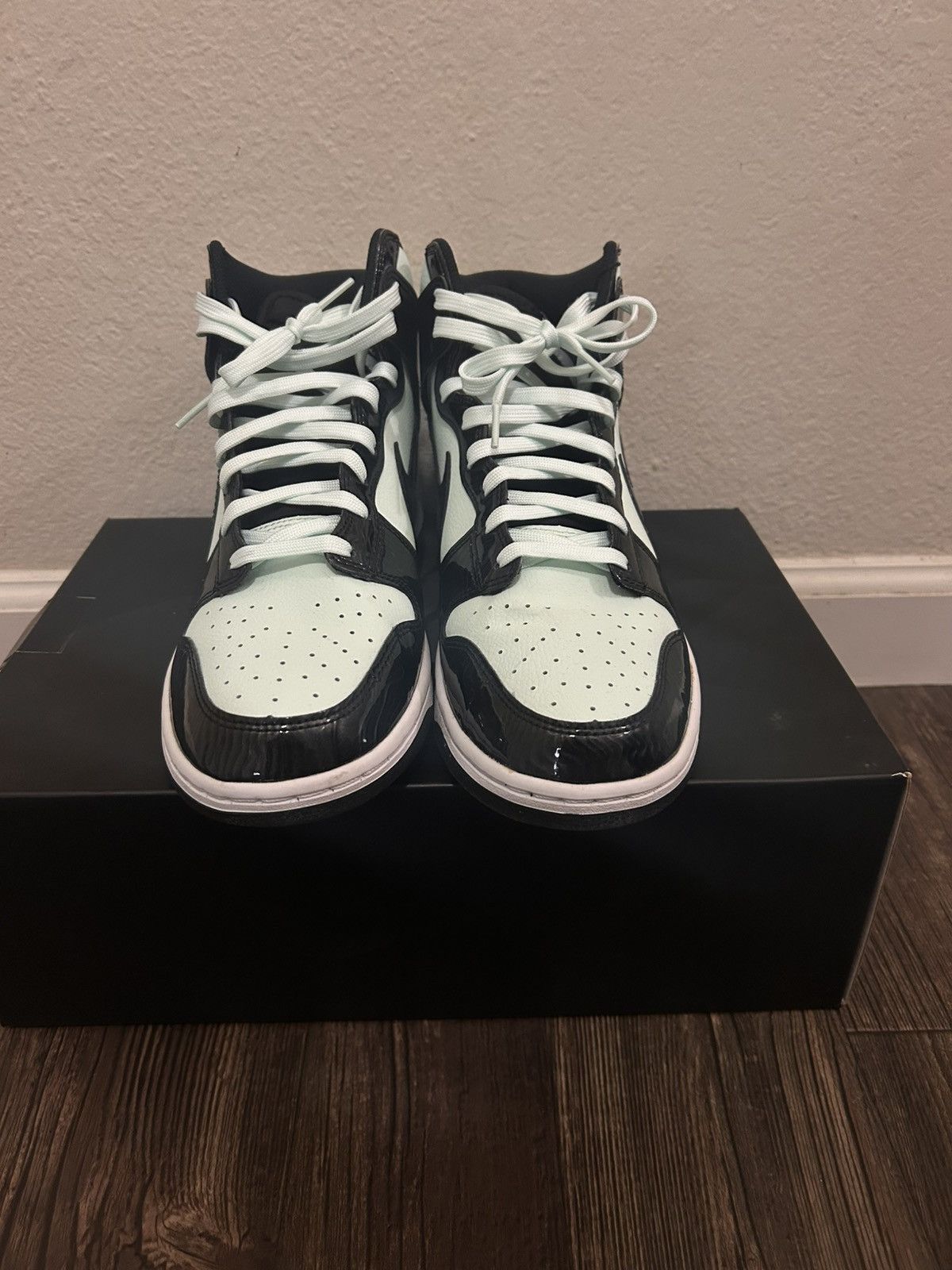 Nike Nike Dunks High - barely green and black Size US 10 / EU 43 - 2 Thumbnail