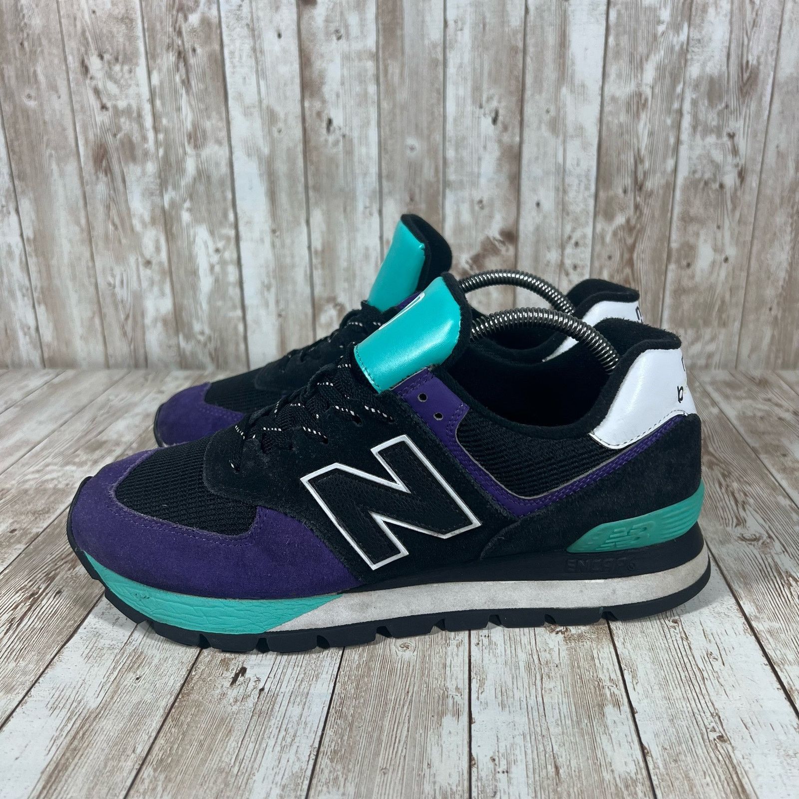 New Balance New Balance 574 Rugged ML574DNT Mens Size 9.5 Size US 9.5 / EU 42-43 - 2 Thumbnail
