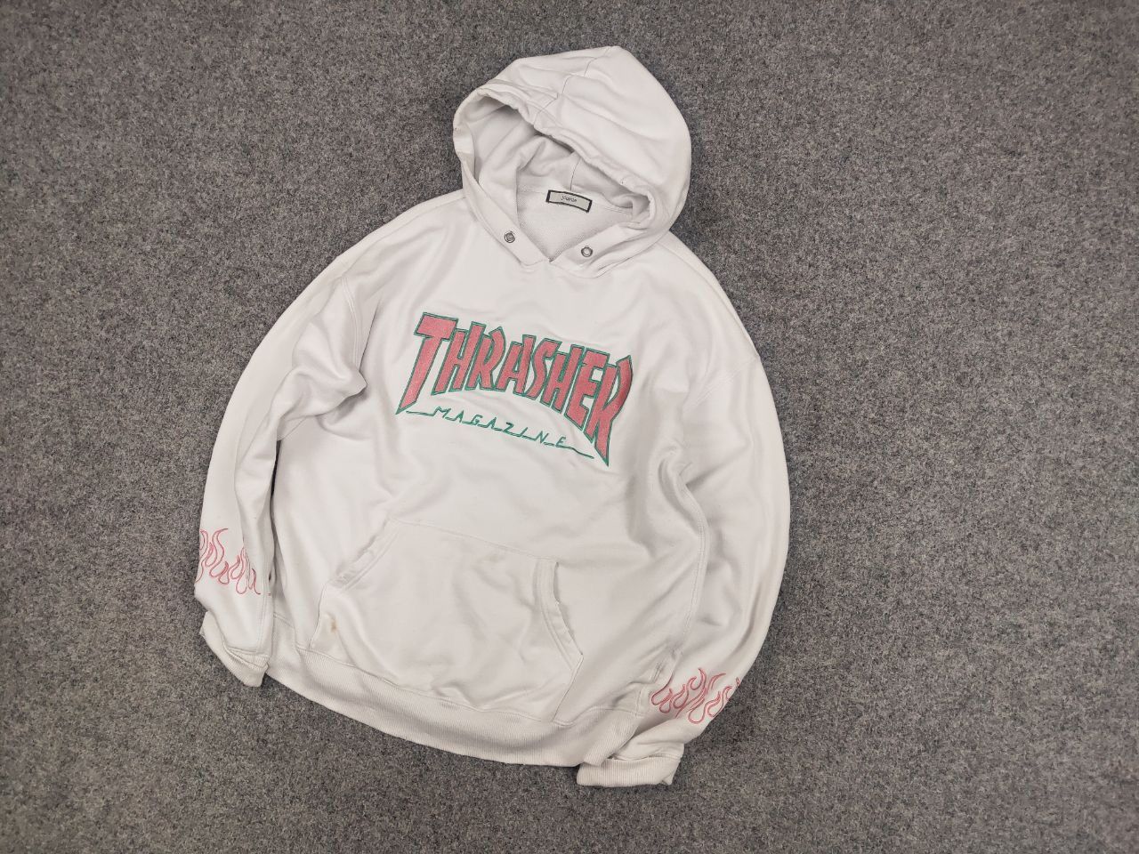 Japanese Brand Jouetie Japan Design x Thrasher logo white distressed Hoodie Size US M / EU 48-50 / 2 - 2 Thumbnail