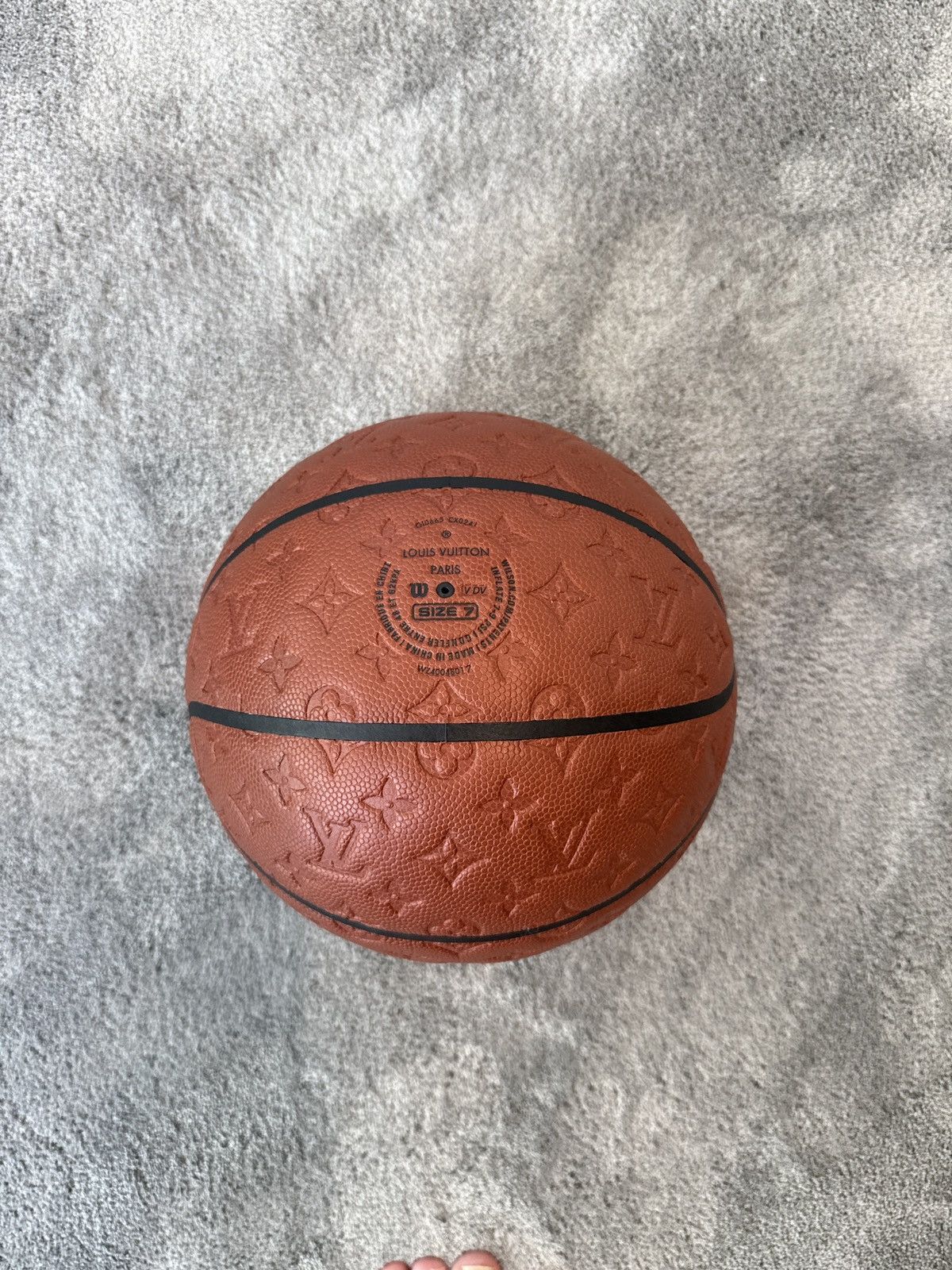 Louis Vuitton Louis Vuitton x NBA Wilson Basketball! Designed by Virgil! Size ONE SIZE - 7 Thumbnail