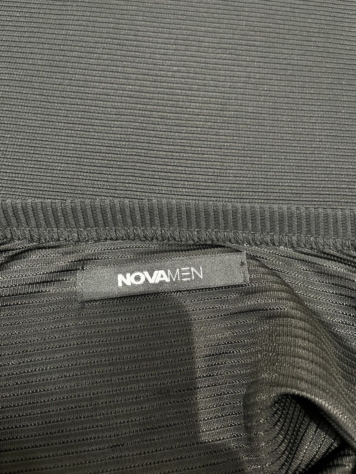 Fashion Nova Black Tee Size US XXL / EU 58 / 5 - 3 Thumbnail