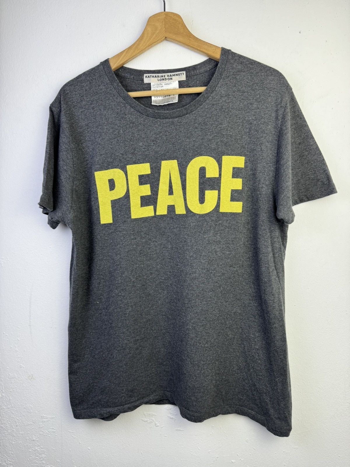 Katharine Hamnett London Katharine Hamnett London "Peace" t-shirt. Size US L / EU 52-54 / 3 - 3 Thumbnail
