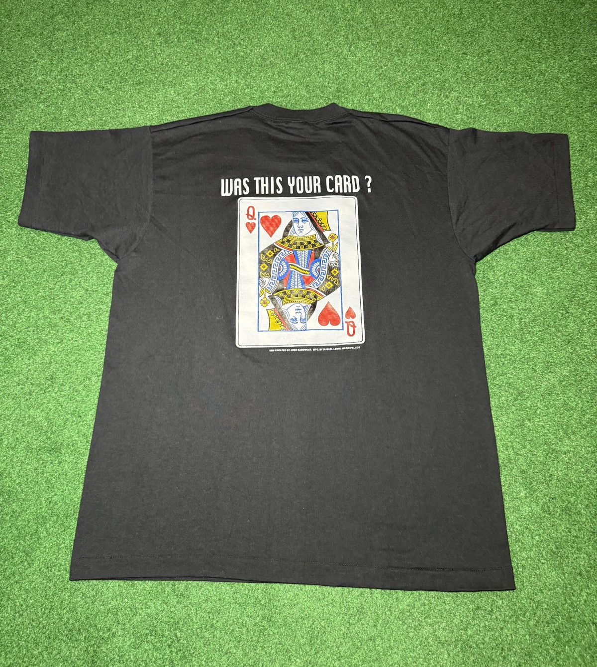 Vintage 90s Card Shirt Josh Sadowsky Queen Hearts Magician T Shirt Size US XL / EU 56 / 4 - 3 Thumbnail