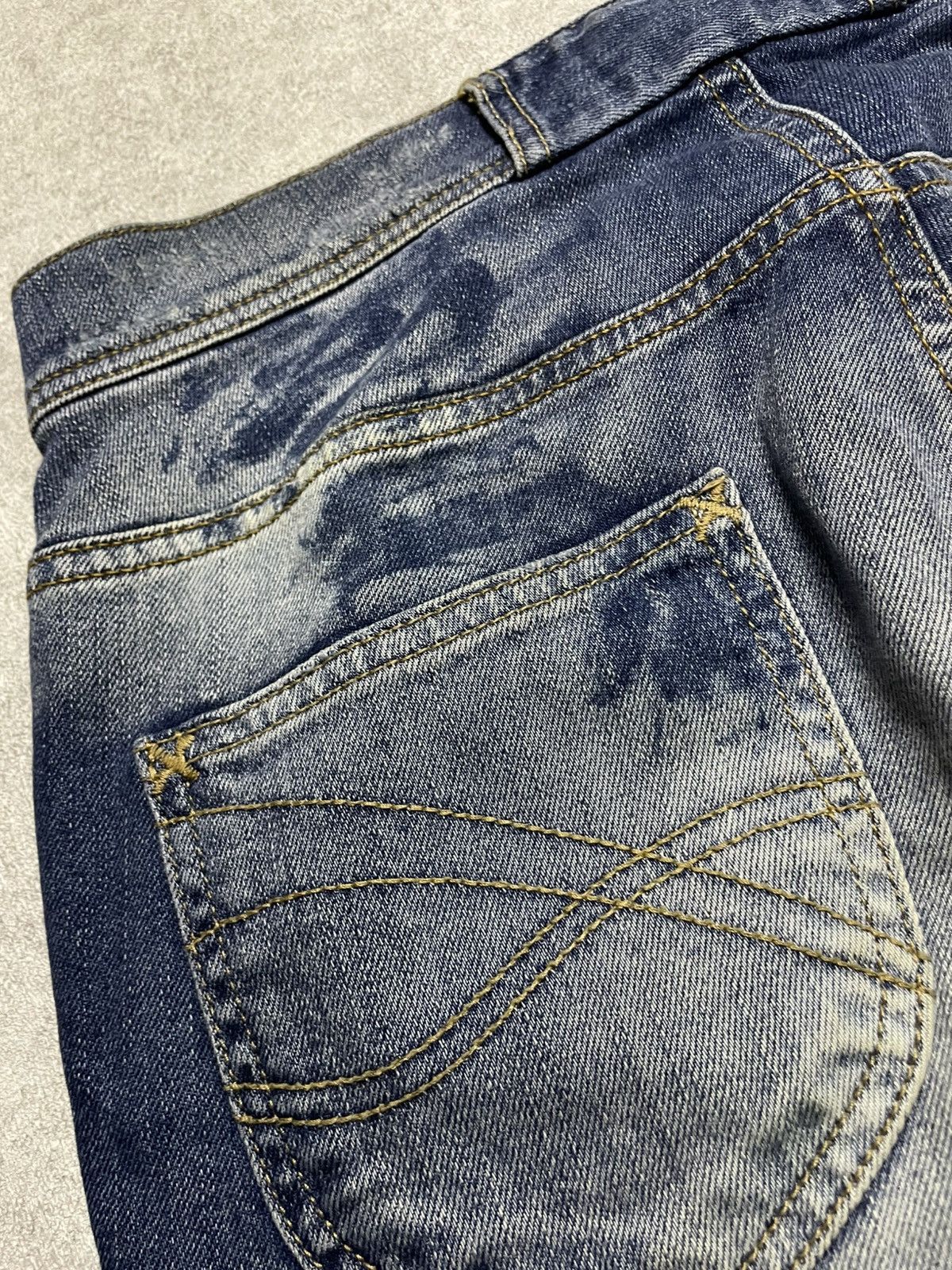 Lee × Vivienne Westwood Vivienne x Lee 2005 — twisted punk cutoffs archive heat Size US 29 - 6 Thumbnail