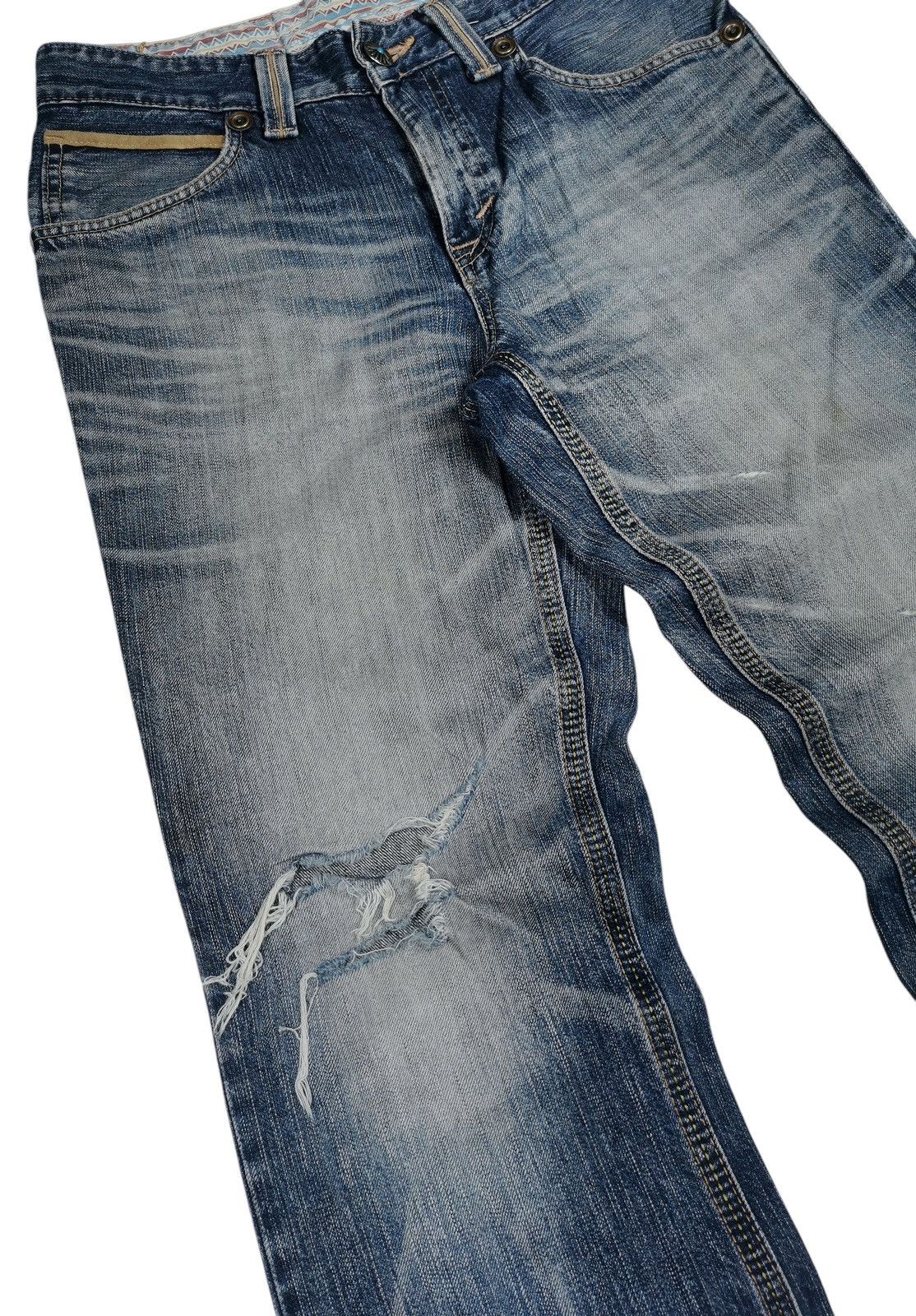 Tornado Mart Vintage Edwin Distressed Flared,Bootcuts Jeans Size US 31 - 4 Thumbnail