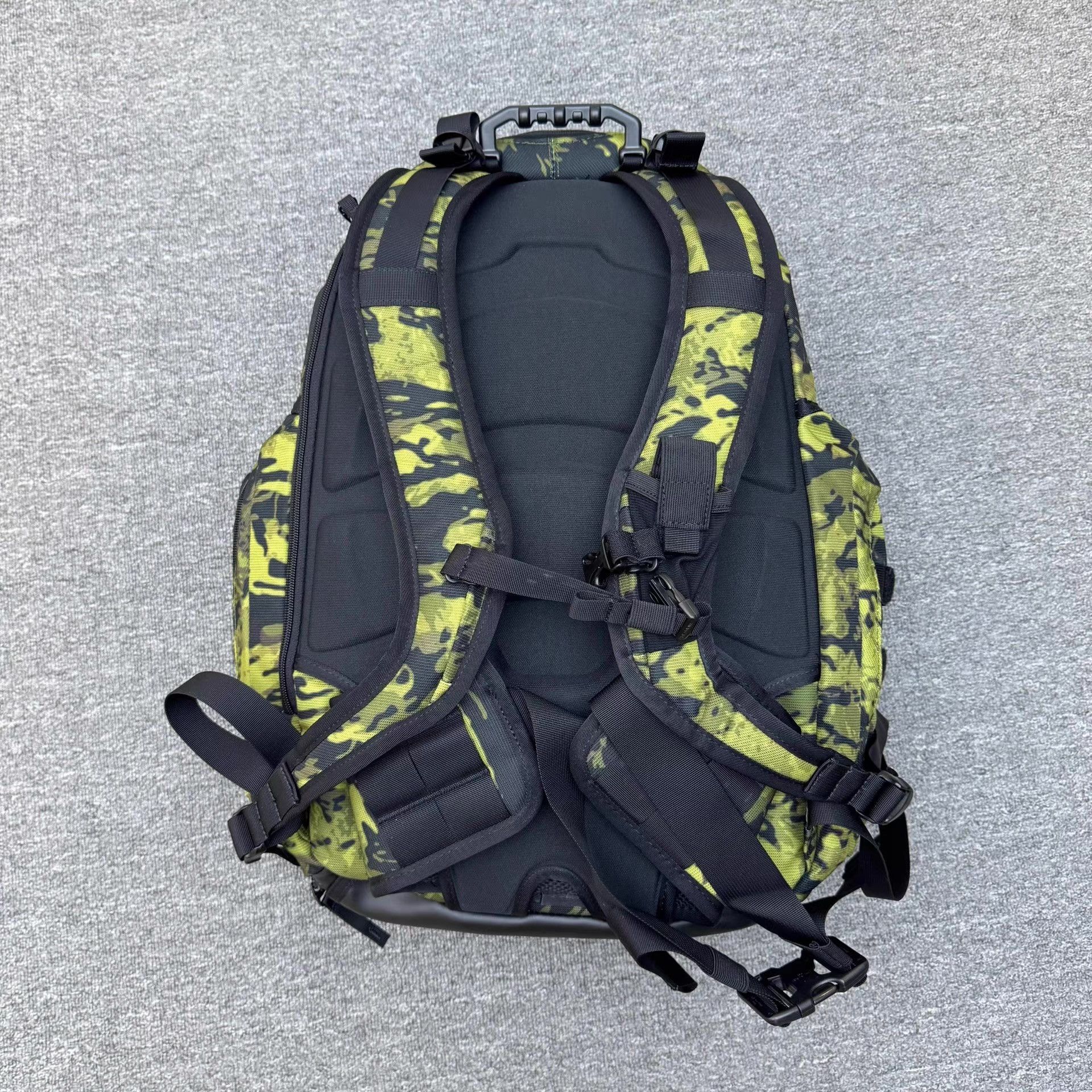 Oakley OAKLEY Backpack Q5 Size 34 - 3 Thumbnail