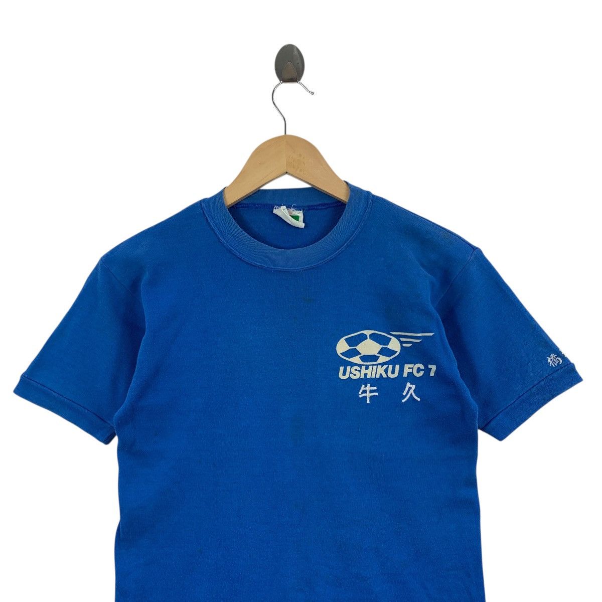 Vintage Vintage 80s USHIKU FC 7 Japanese Football Club Tshirt Size US S / EU 44-46 / 1 - 2 Thumbnail