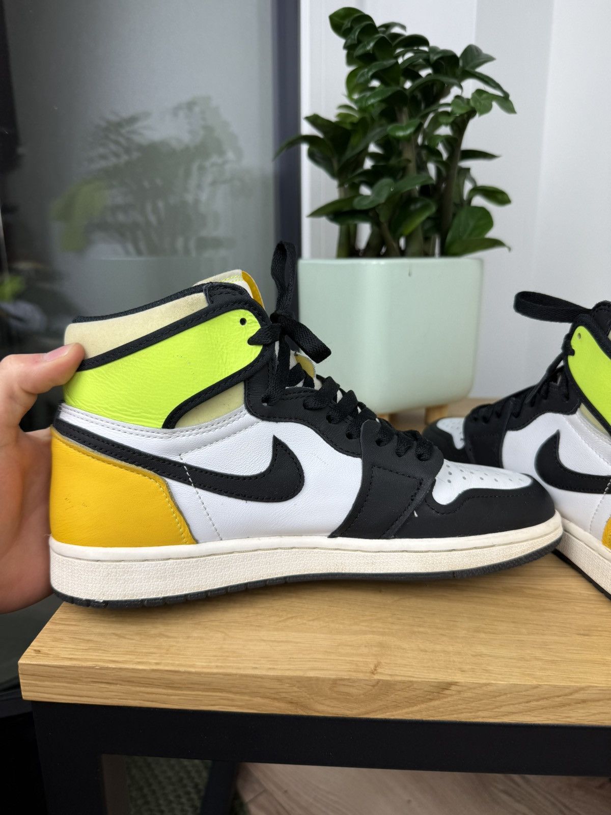 Jordan Brand Air Jordan 1 Volt Gold Size US 7.5 / EU 40-41 - 10 Thumbnail