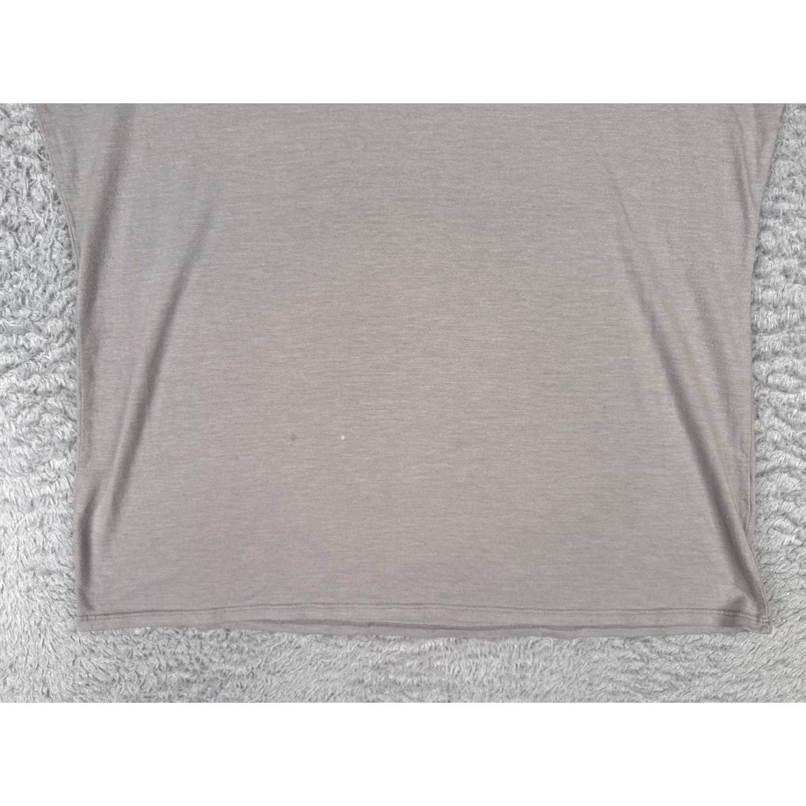 The North Face The North Face Shirt Women XL Gray V-Neck Polyester Jersey Slim Read Shirt Mens? Size XL / US 12-14 / IT 48-50 - 5 Thumbnail
