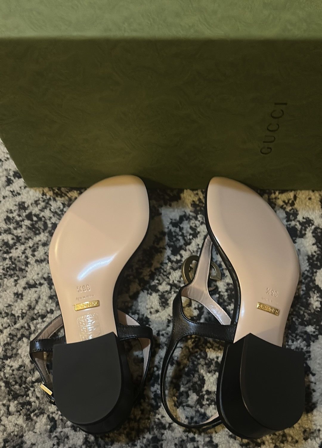 Gucci Gucci Double G Thong Sandal Nappa Black size 36.5 Size US 6.5 / IT 36.5 - 6 Thumbnail