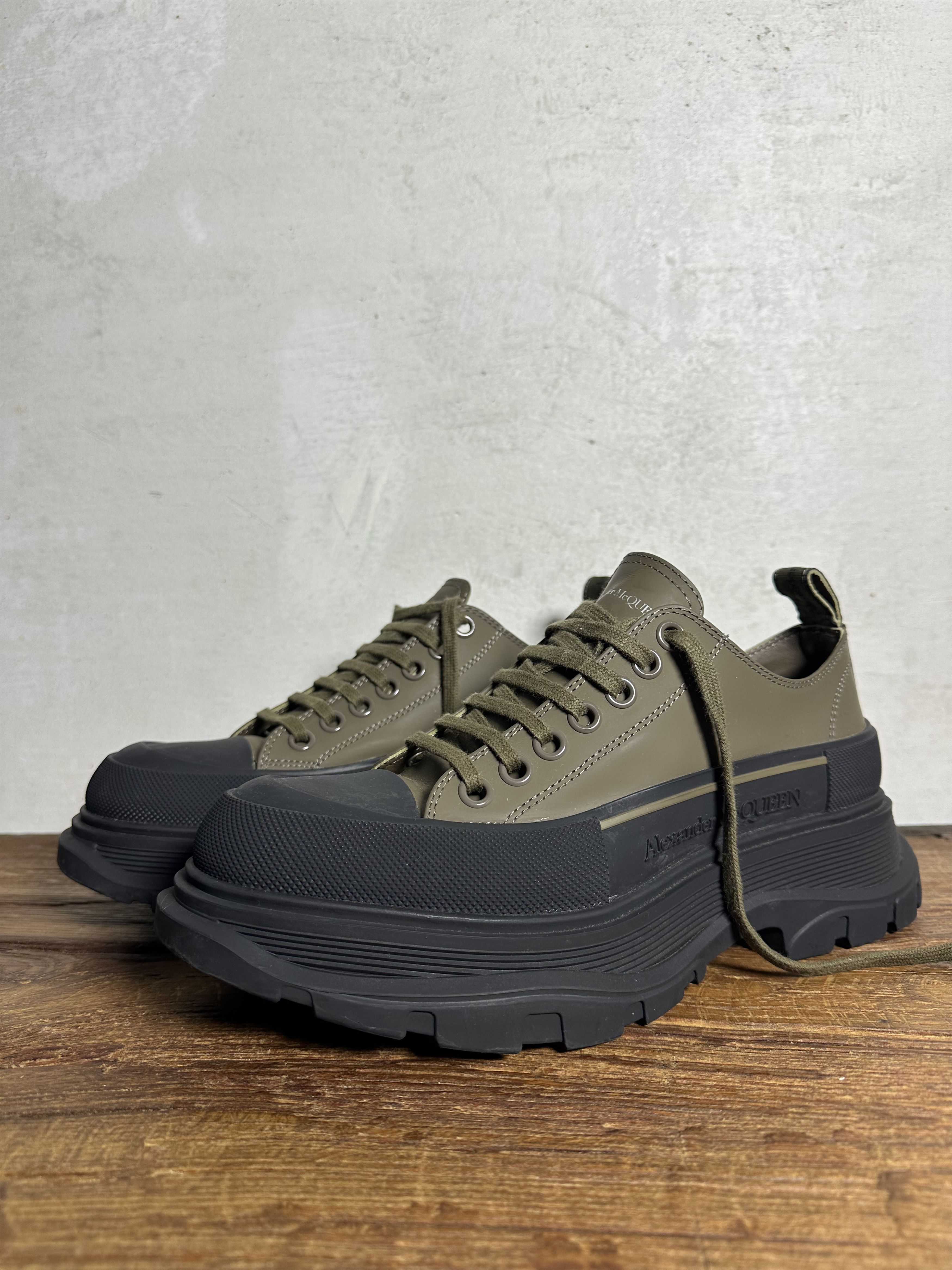 Alexander McQueen ALEXANDER MCQUEEN Khaki Tread Slick Low Sneakers Size US 10 / IT 40 - 2 Thumbnail