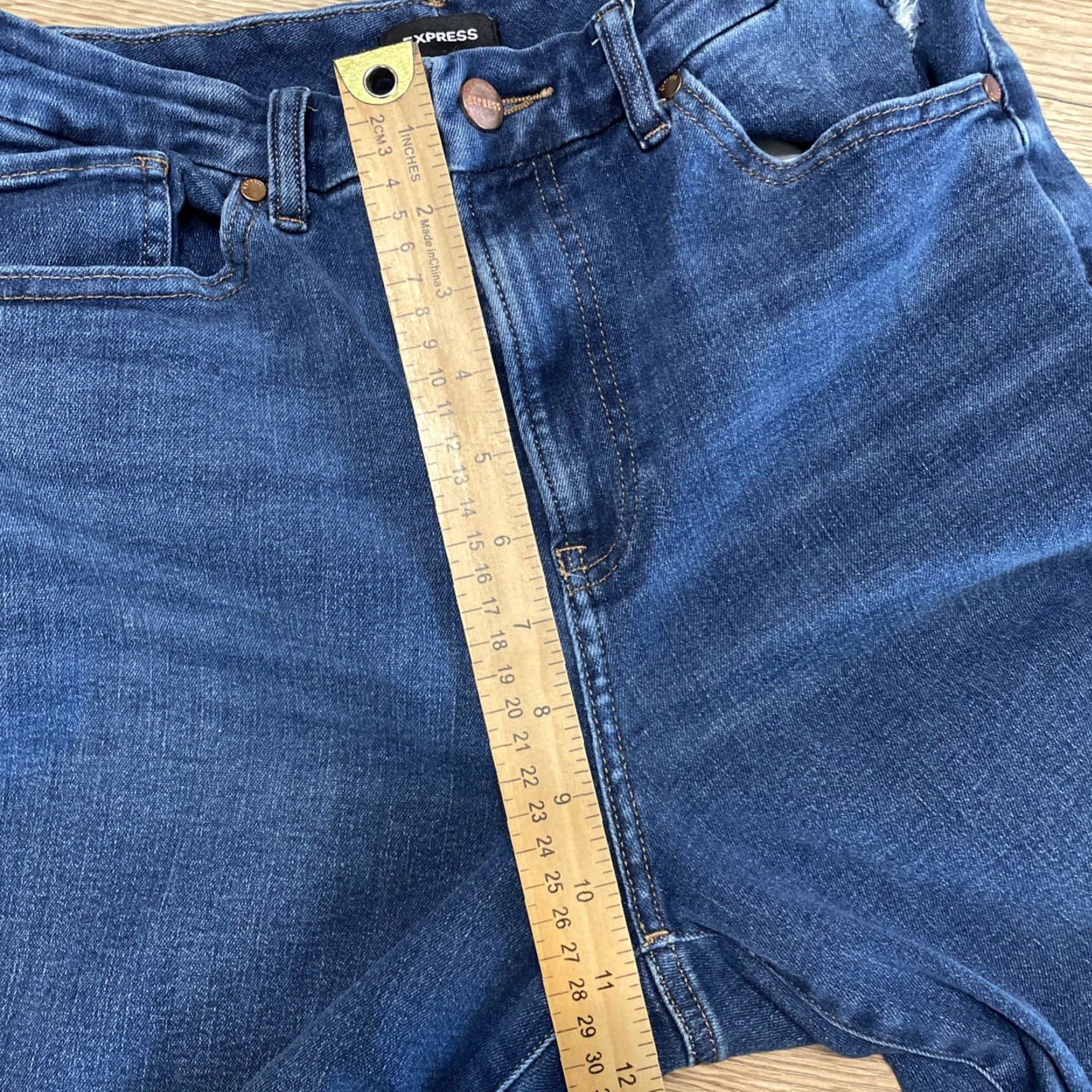 Express EXPRESS Women's Modern Straight Super High Rise Ultra Hyper Stretch Jeans Size Medium Blue Size 32" / US 10 / IT 46 - 5 Thumbnail