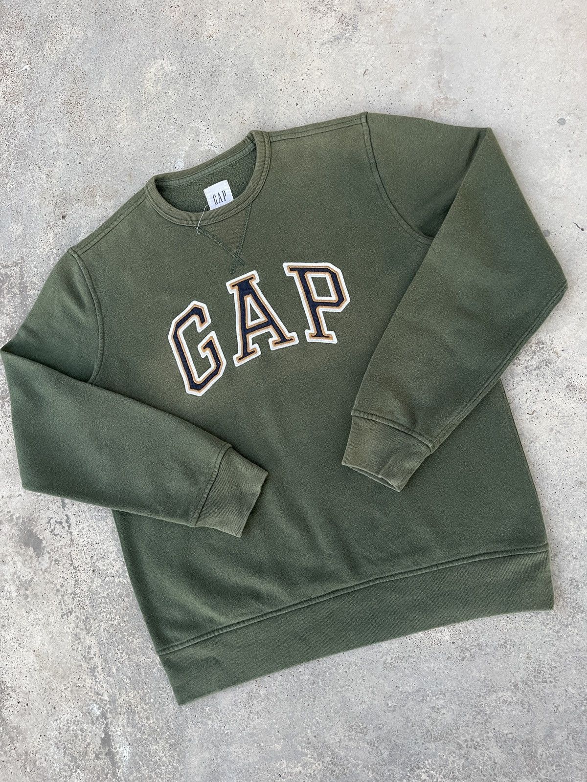 Gap × Vintage Vintage Faded Gap Big Logo Sweatshirt Size US M / EU 48-50 / 2 - 5 Thumbnail