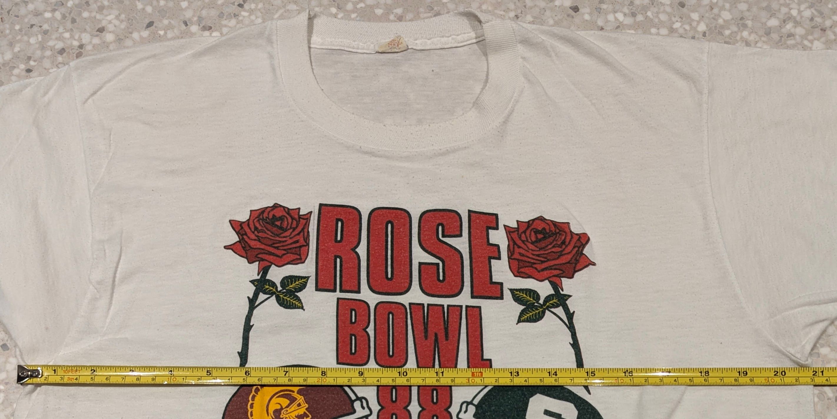 Vintage NFL ROSE BOWL 1988 T-SHIRT - MICHIGAN NFL FOOTBALL VINTAGE Size US XL / EU 56 / 4 - 4 Thumbnail
