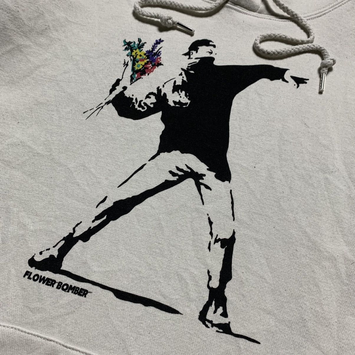 Japanese Brand Bansky Brandalised Flower Bomber United Arrows Hoodie Size US M / EU 48-50 / 2 - 3 Thumbnail
