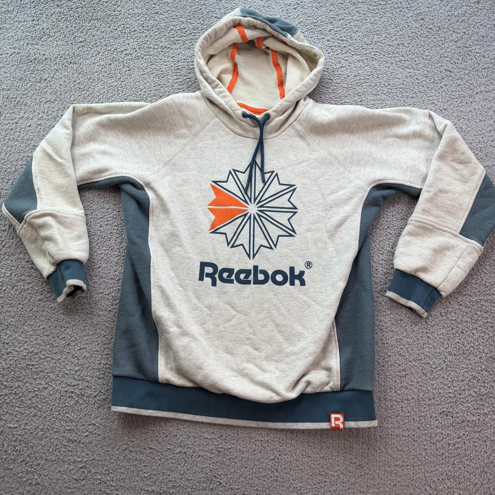 Reebok Reebok Classic Hoodie XL Gray Spell Out Pullover Sweatshirt Size US XL / EU 56 / 4 - 1 Thumbnail