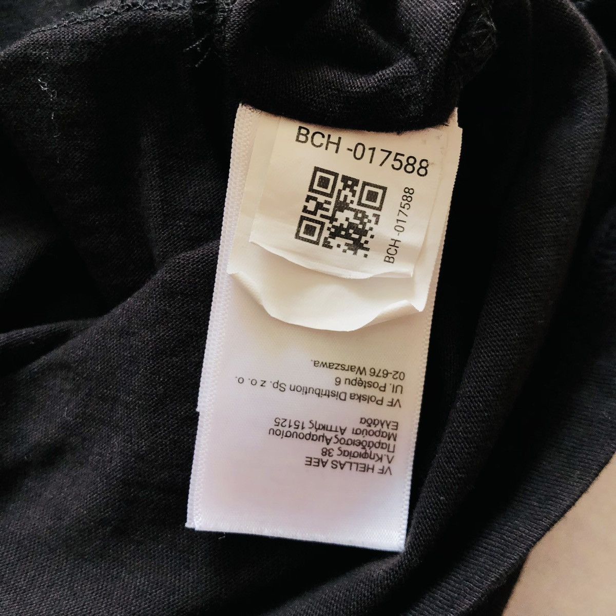The North Face The North Face black Chest Printed Logo T-shirt Tee Y2K Size US L / EU 52-54 / 3 - 5 Thumbnail