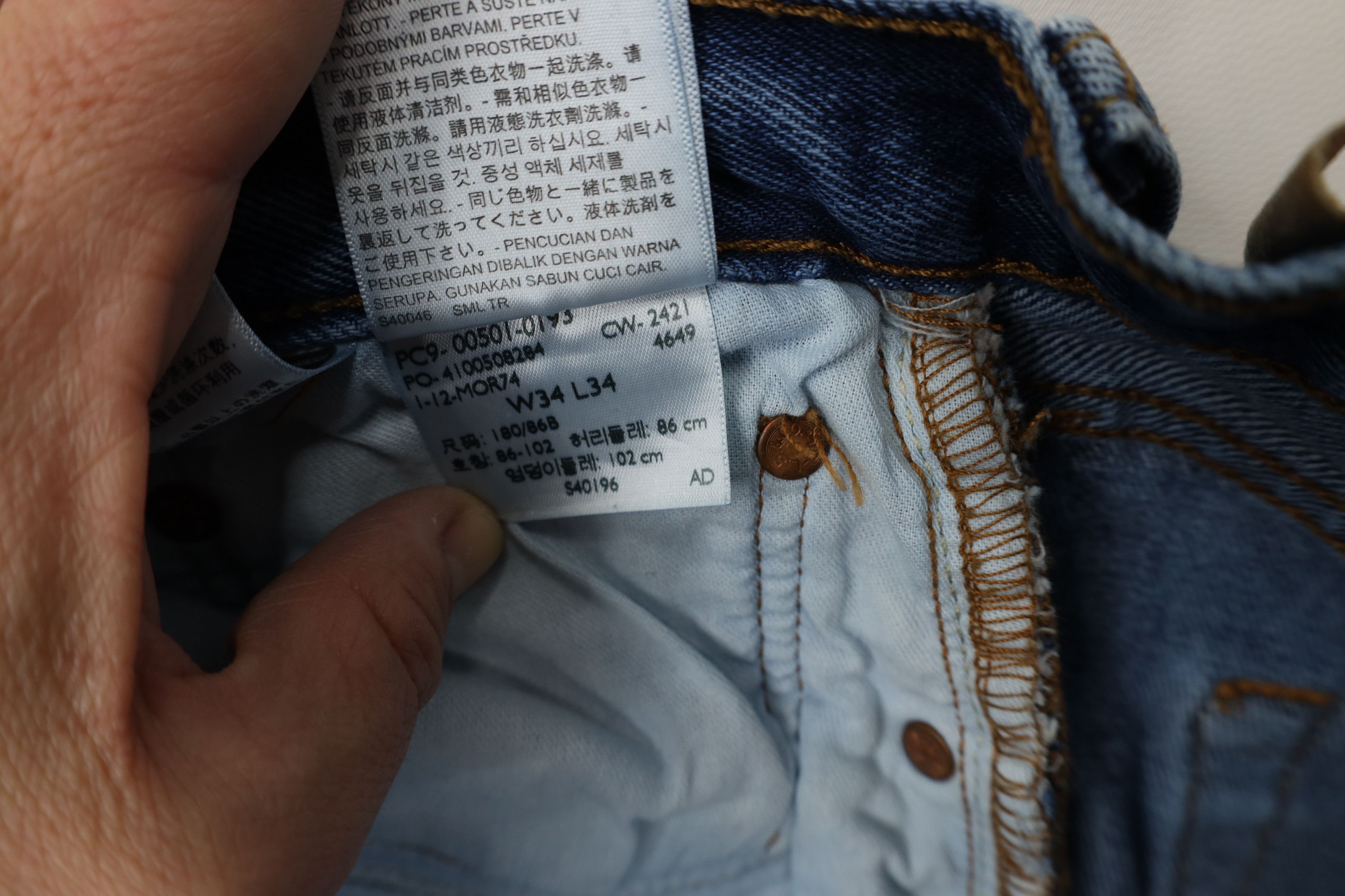 Levi's Vintage Y2K Levis 501xx Button Fly Original Fit Denim Jeans Size US 34 / EU 50 - 9 Thumbnail