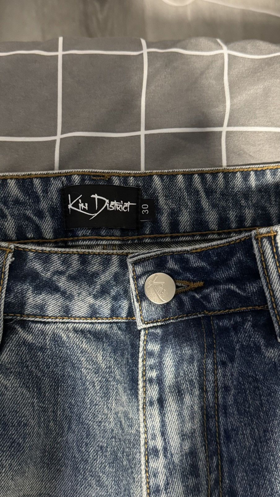 Other KIN DISTRICT DISTRESSED DENIM Size US 29 - 2 Thumbnail