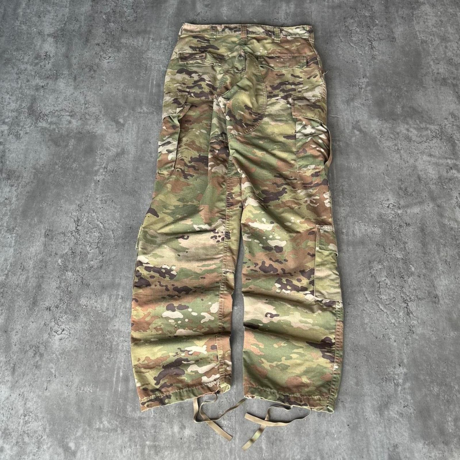 Vintage Vintage Y2K Army Camo Cargo Skater Technical Utility Pants Size US 30 / EU 46 - 2 Thumbnail