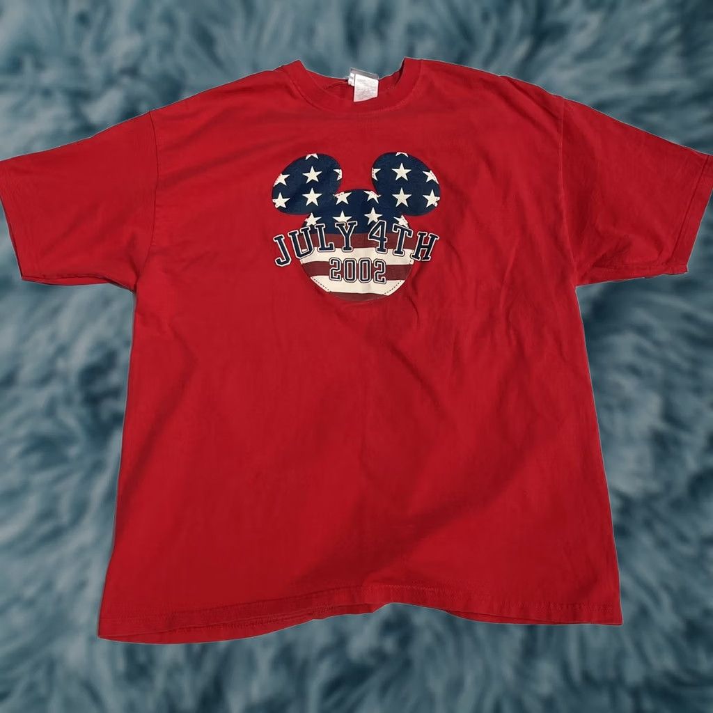 Disney VINTAGE Mickey Mouse Disney T-Shirt Red 2002 Flag 4th of July L Mens Size US L / EU 52-54 / 3 - 1 Thumbnail
