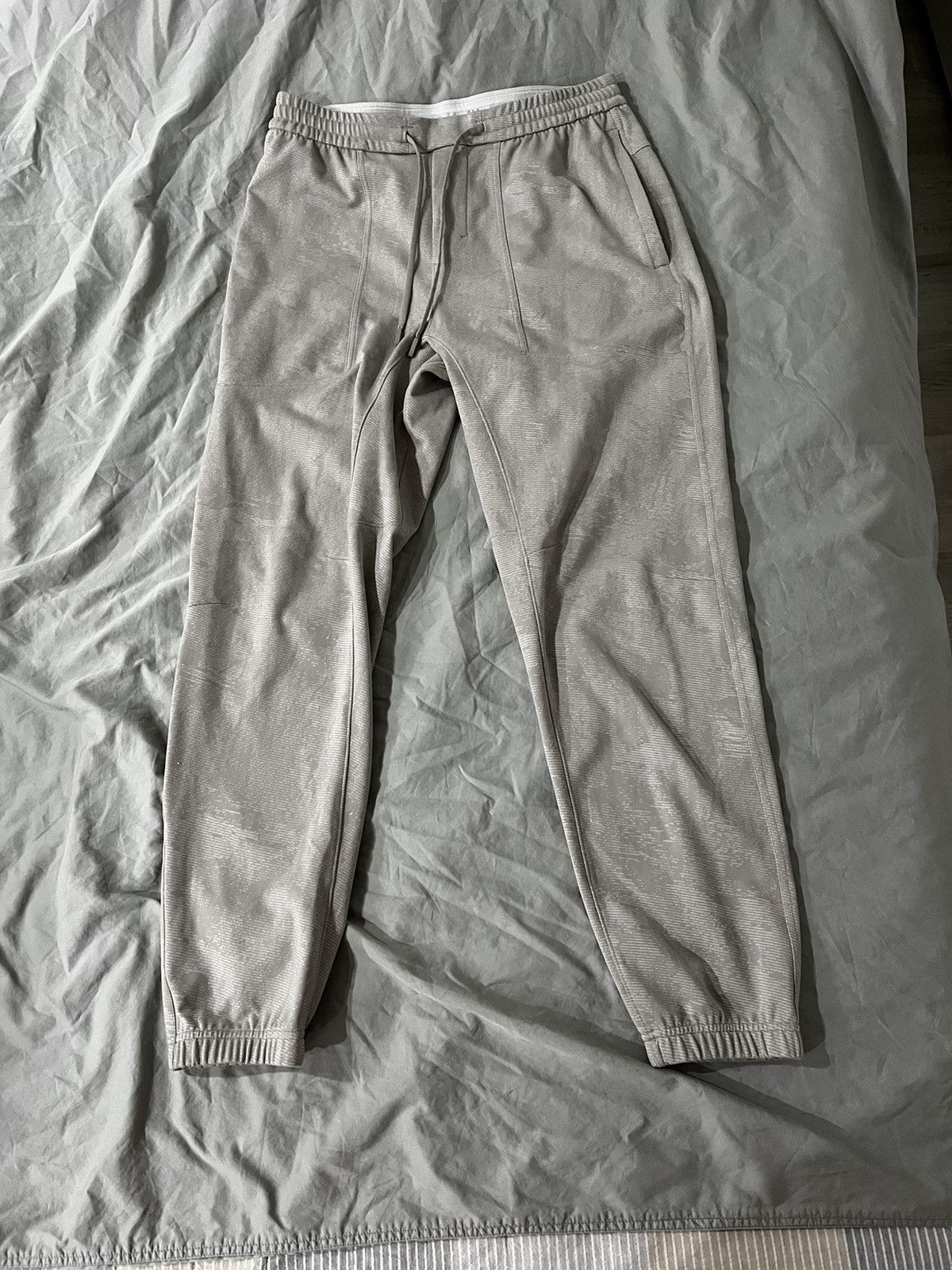 Lululemon Relaxed fit training jogger Size US 32 / EU 48 - 1 Thumbnail