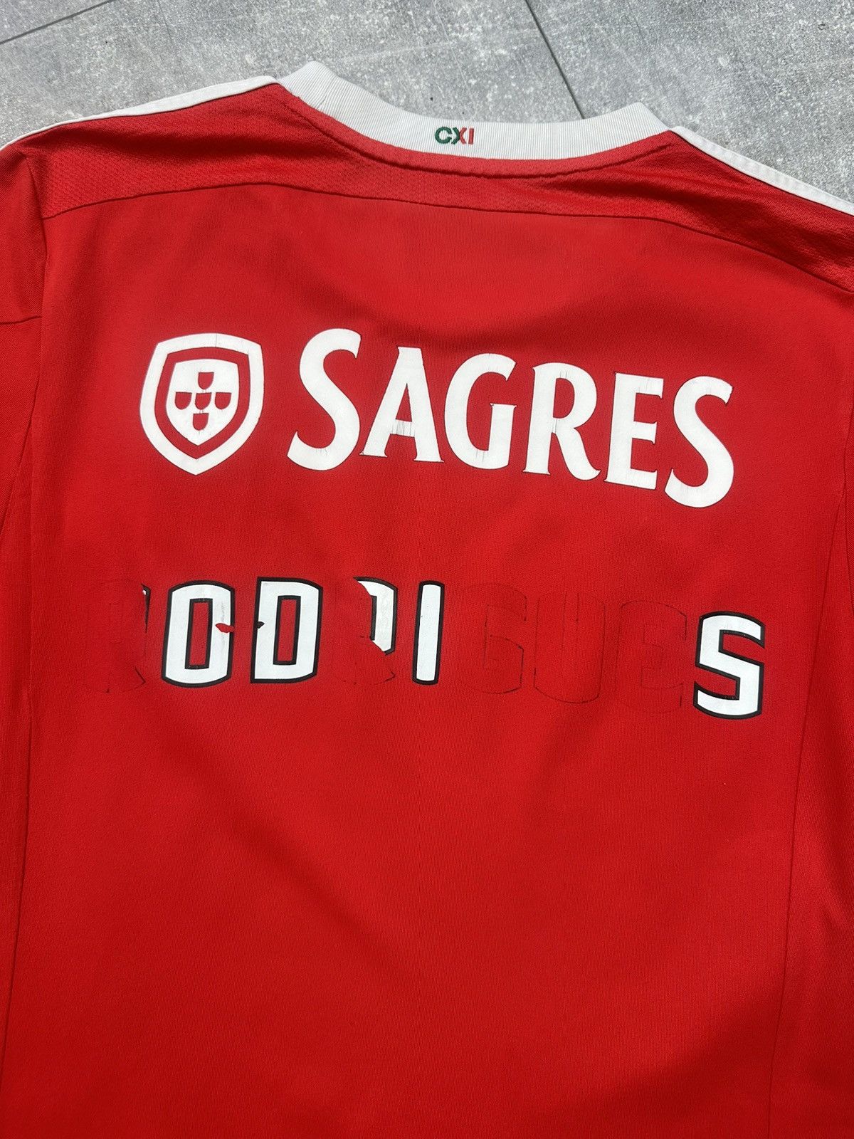 Vintage Adidas Benfica 2015/16 Home Soccer Jersey S.L.B Size US S / EU 44-46 / 1 - 14 Thumbnail