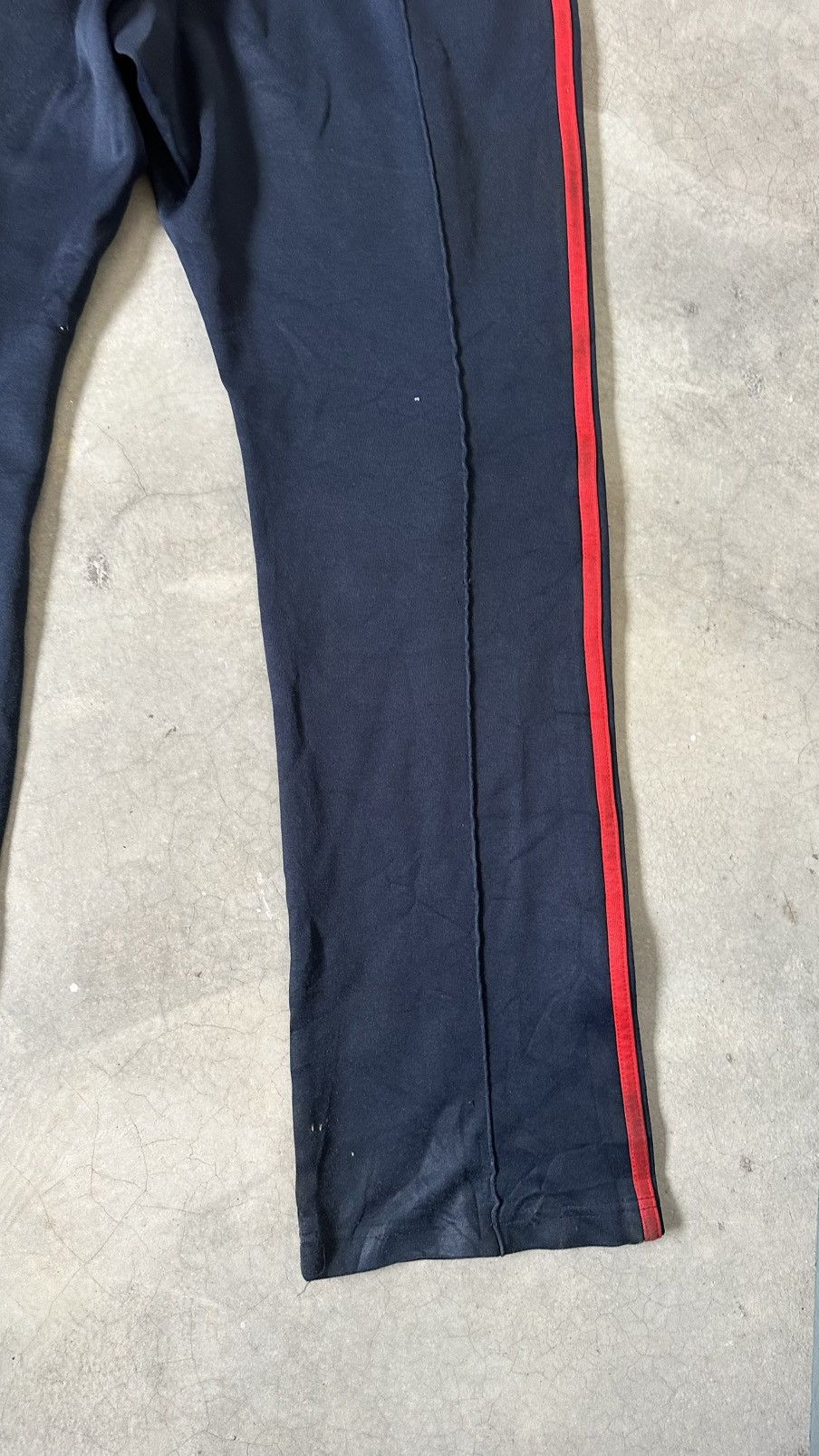 Adidas VINTAGE ADIDAS TRACK PANT Size US 38 / EU 54 - 11 Thumbnail