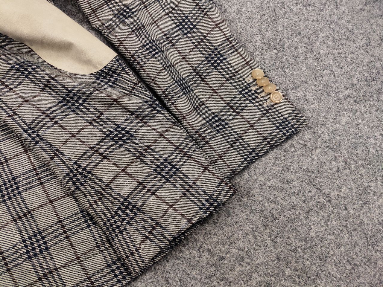 Paoloni Paoloni Italy Design classic light checked Blazer jacket Size US M / EU 48-50 / 2 - 12 Thumbnail