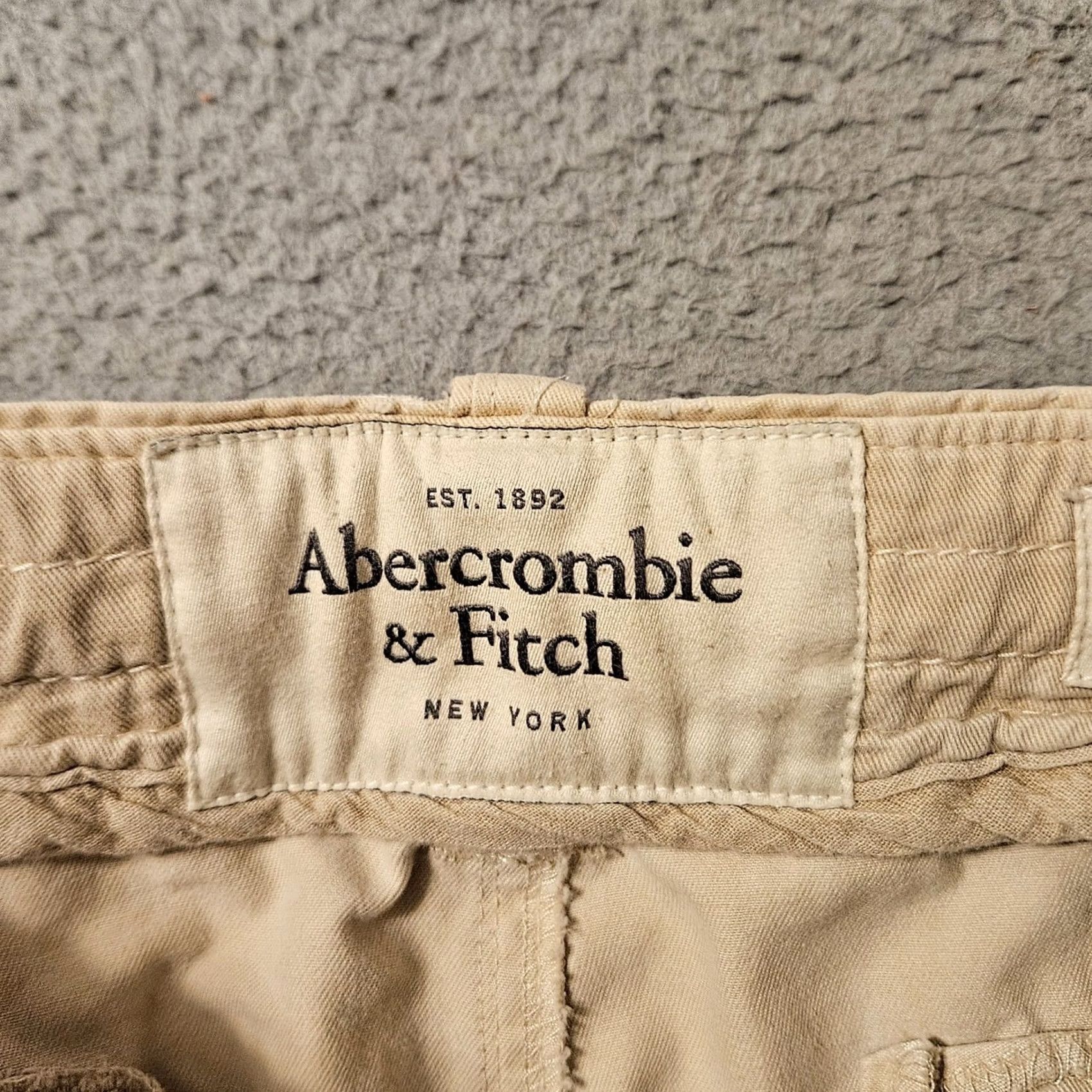 Abercrombie & Fitch Vintage Abercrombie & Fitch Cargo Shorts 30 Tan Distressed Military Fatigues Size US 30 / EU 46 - 4 Thumbnail