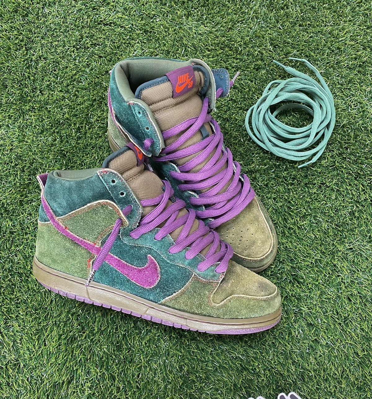 Nike Nike Dunk Skunk 2010 Size US 9.5 / EU 42-43 - 8 Thumbnail