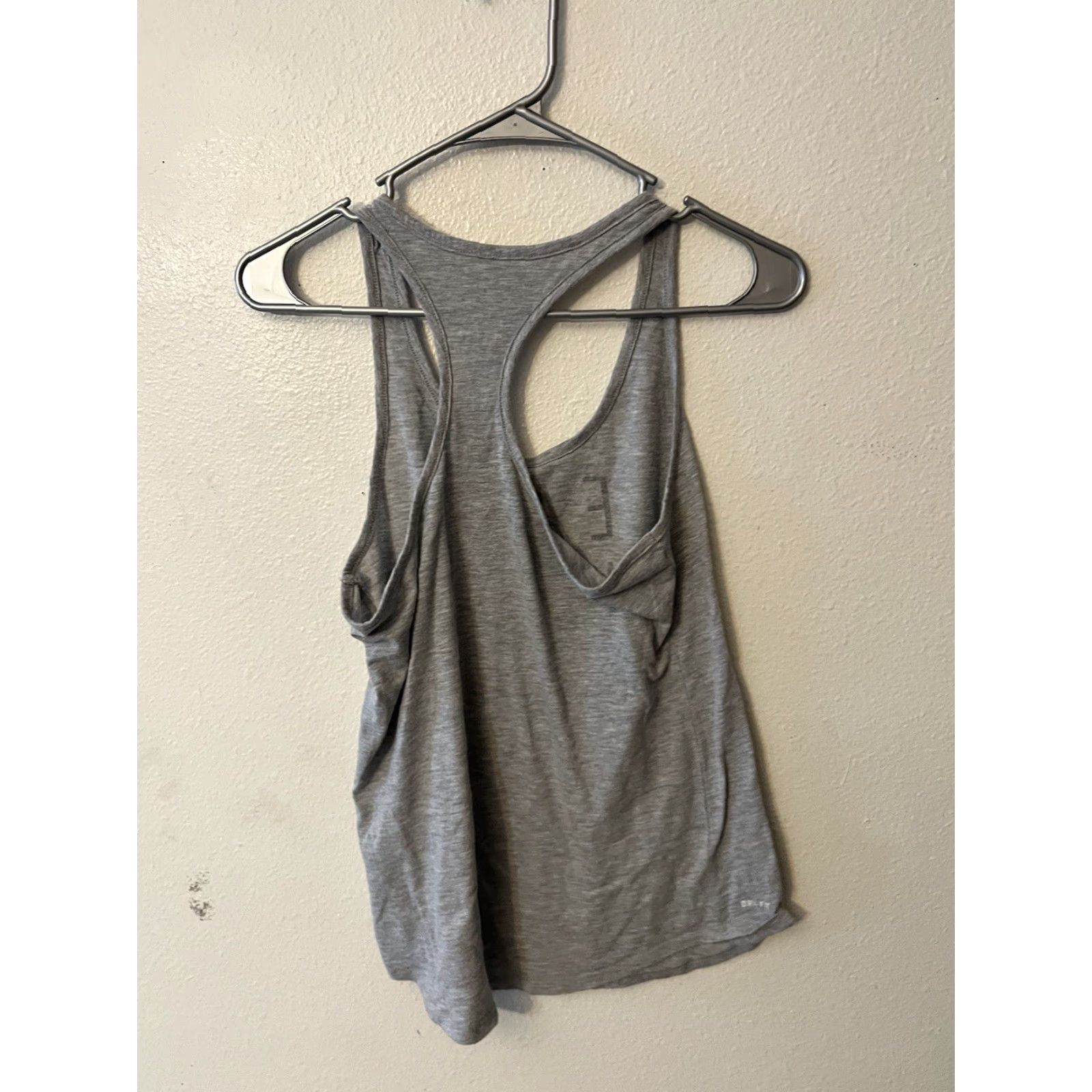 Nike Nike Dri-FIT Tank Top RacerBack Women's Medium Gray Nike Dry Fit Sports Tank Top RacerBack, Size Medium Gray Graphic Size M / US 6-8 / IT 42-44 - 2 Thumbnail