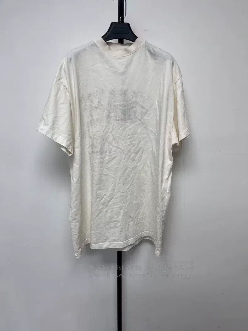 Balenciaga Balenciaga Letter Pattern Printed Round Neck Casual Short Size US S / EU 44-46 / 1 - 1 Thumbnail