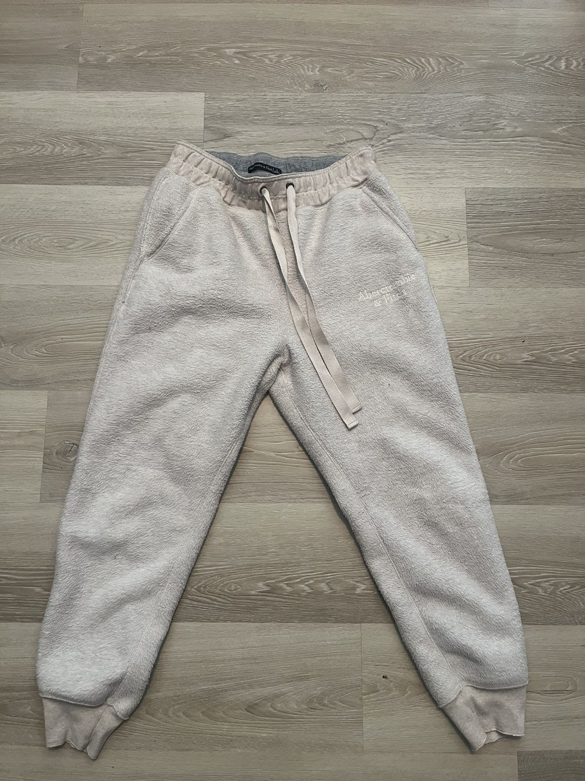 Abercrombie & Fitch Sherpa Abercrombie & Fitch Sweatpants Size US 32 / EU 48 - 1 Thumbnail