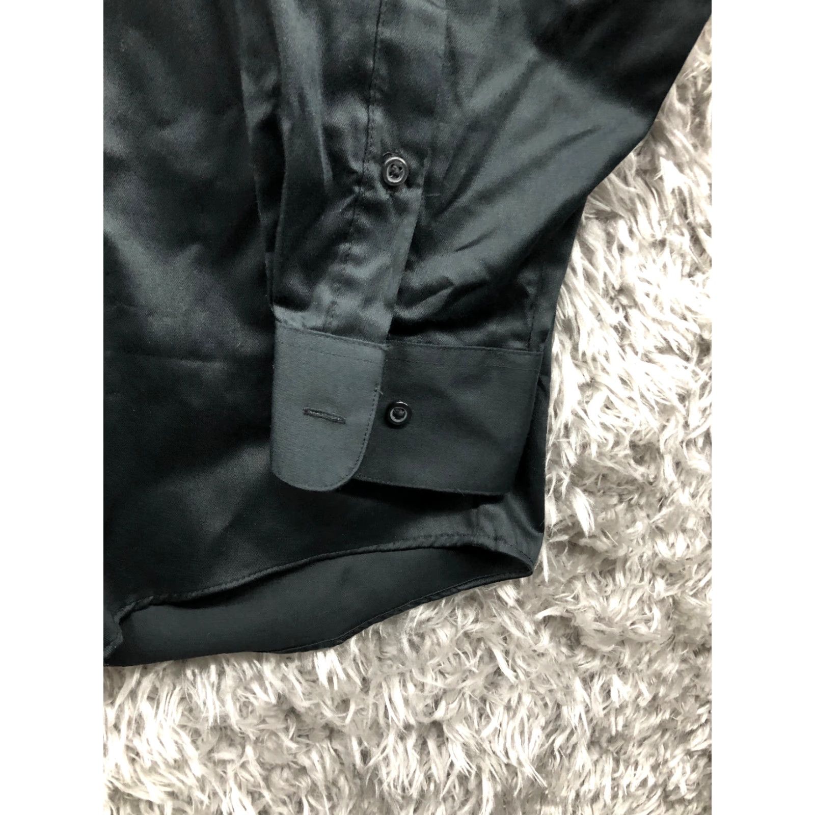 Van Heusen Van Heusen Shirt Mens Black Long Sleeve NWT Size M Spread Collar Button-Up Shirt, Regular Fit Size US M / EU 48-50 / 2 - 3 Thumbnail